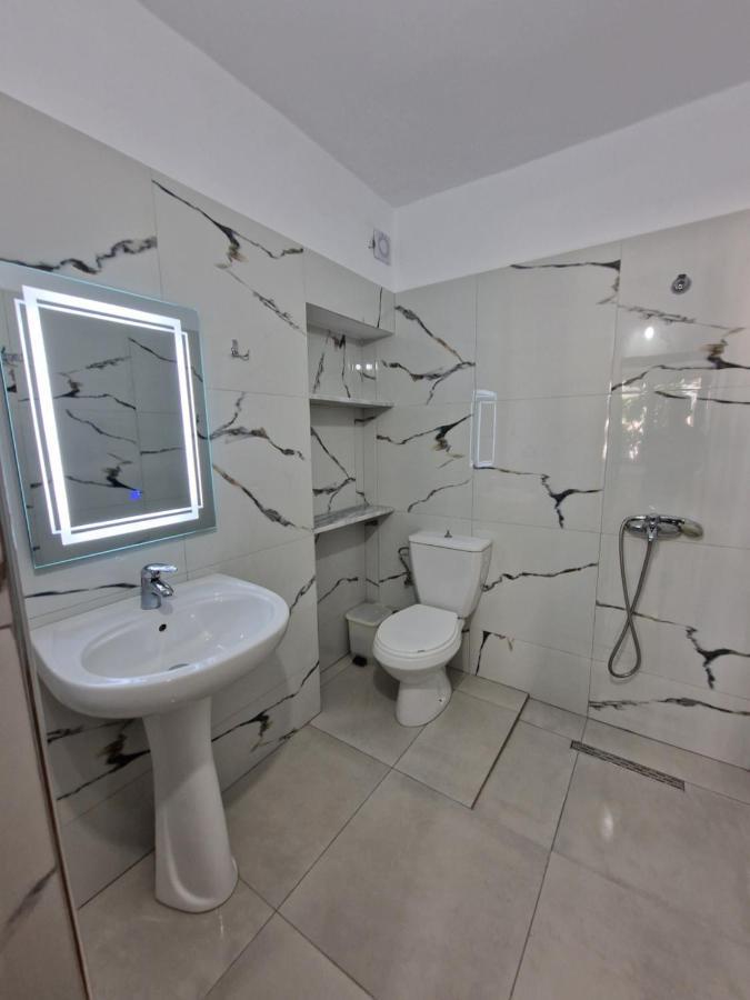 Petrefi Apartments Ksamil Dış mekan fotoğraf