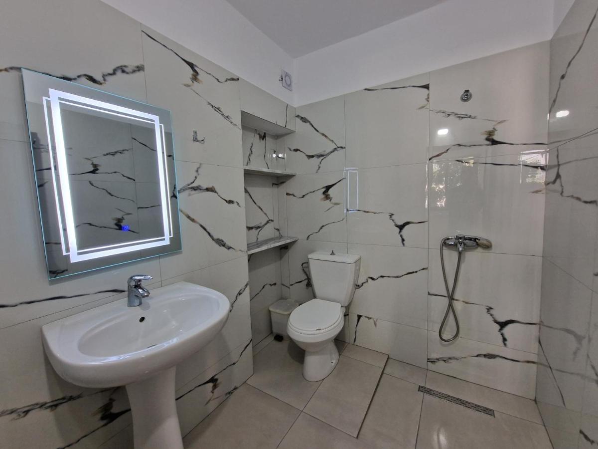 Petrefi Apartments Ksamil Dış mekan fotoğraf