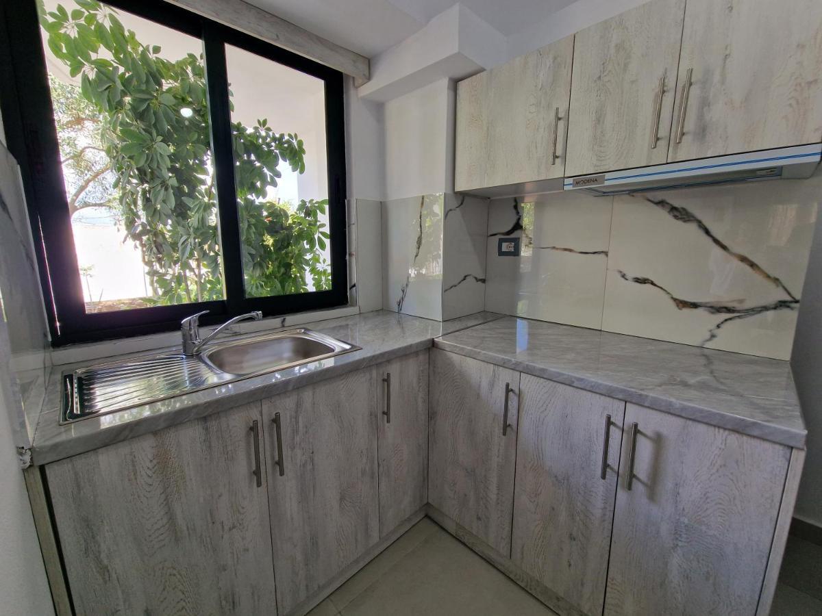 Petrefi Apartments Ksamil Dış mekan fotoğraf